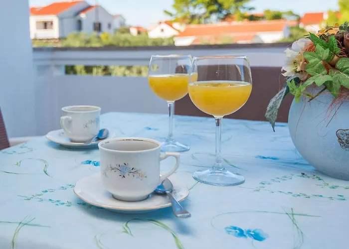 Apartman On Island Near Sandy Beaches *