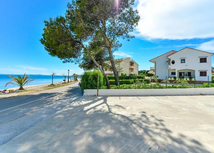 Апартаменты On Island Near Sandy Beaches