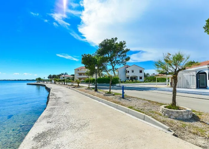 On Island Near Sandy Beaches Апартаменты *