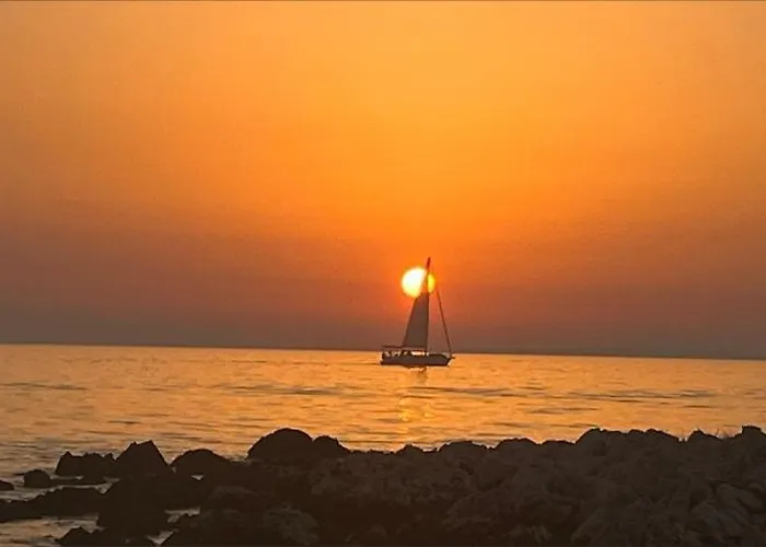 Апартаменты On Island Near Sandy Beaches Вир